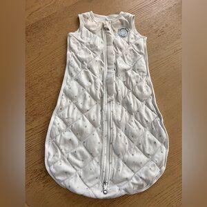 Dreamland Baby 0-6 month white sleep sack weighted